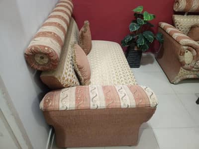 Selling 7 Seater Sofas with Table Good Condition (Urgently)