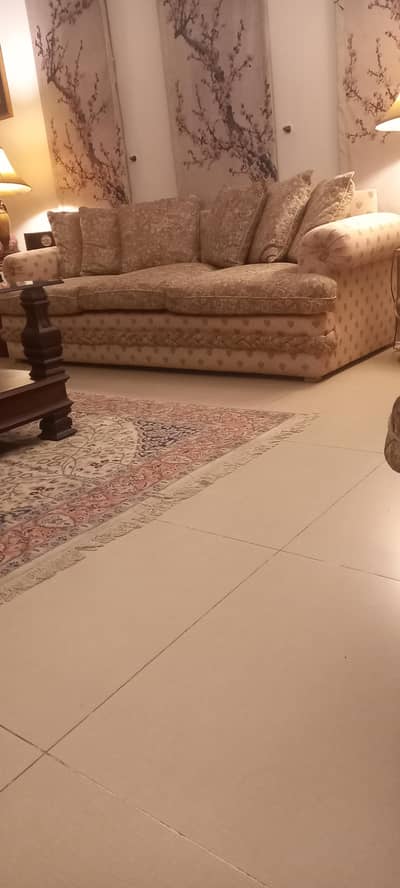 7 seater Sofa set for sale