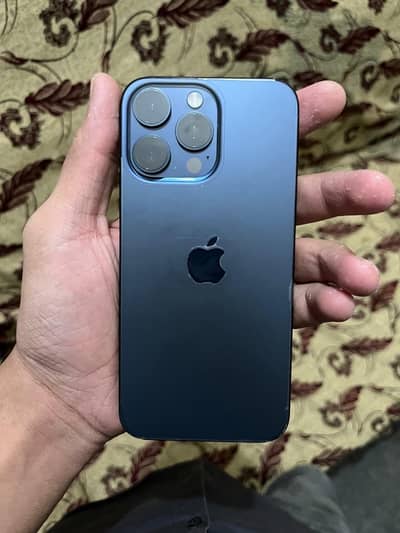 iPhone 15 pro max read add