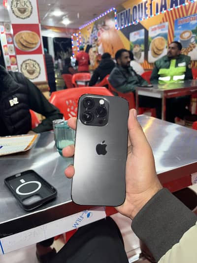 WhatsApp nb 03284172340