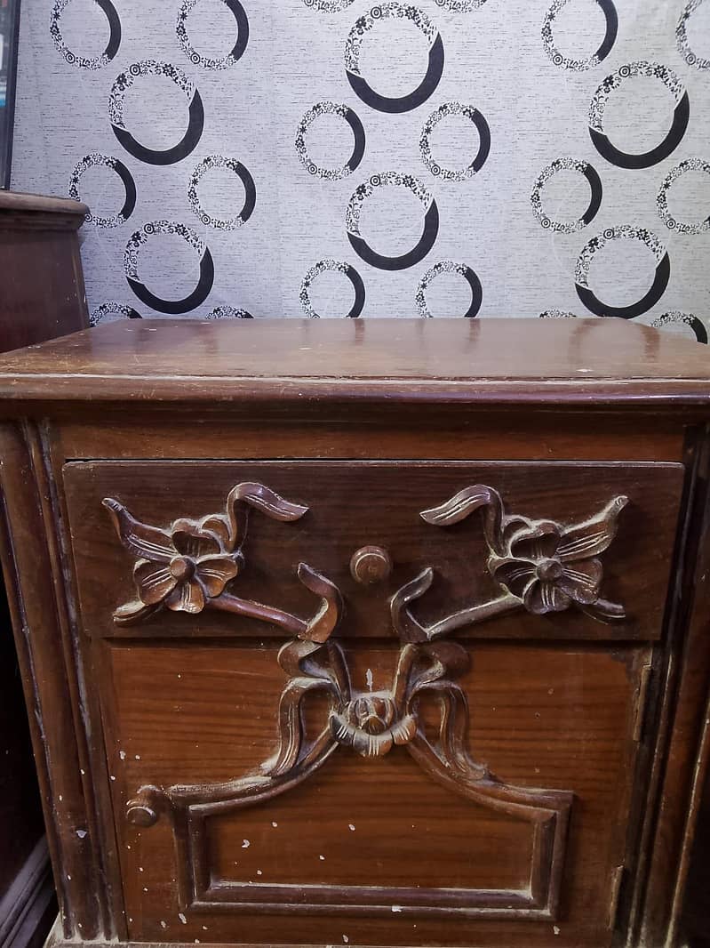 dressing table with side table 2