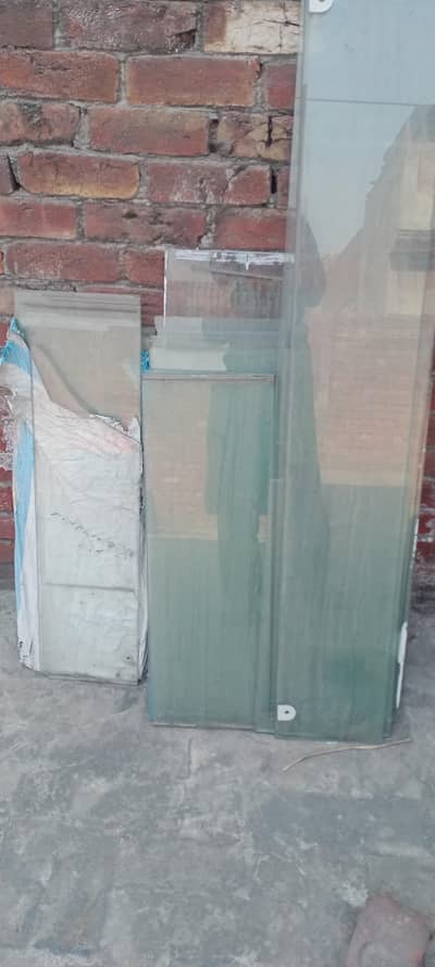 glass shelves with brackets  8mm