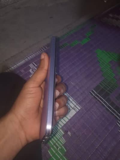 10 by 10 all okay phone . 03093093098