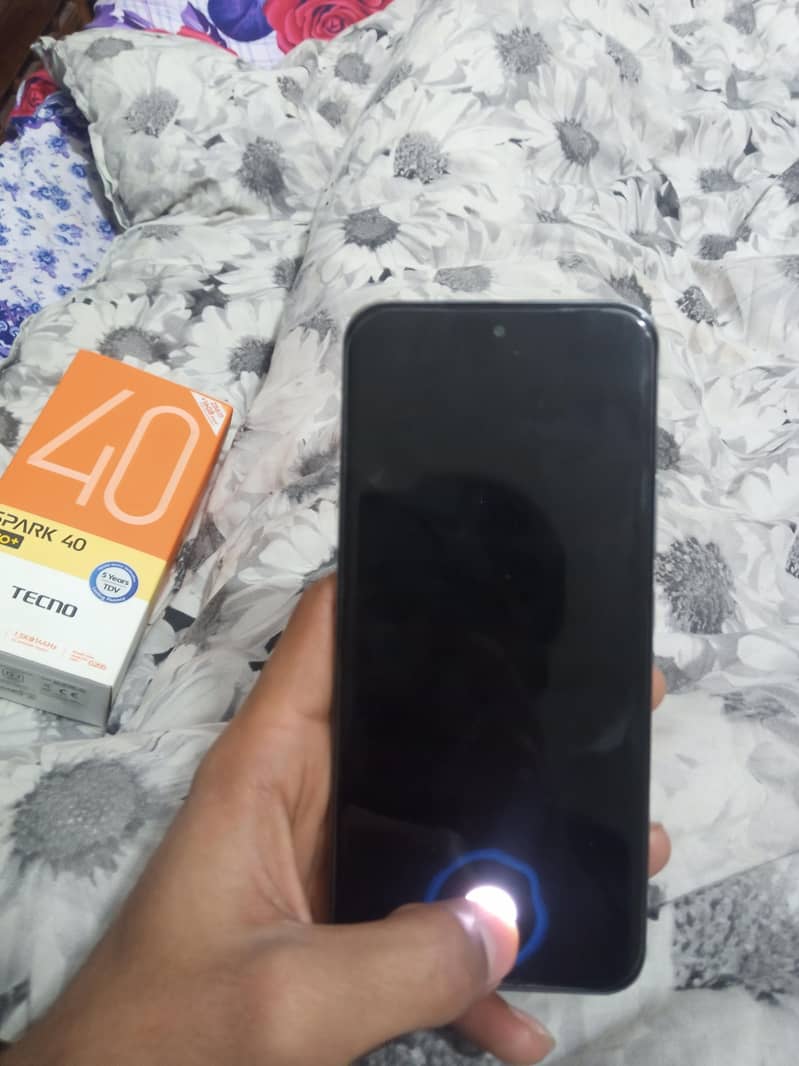 techno spark 40 pro plus 2