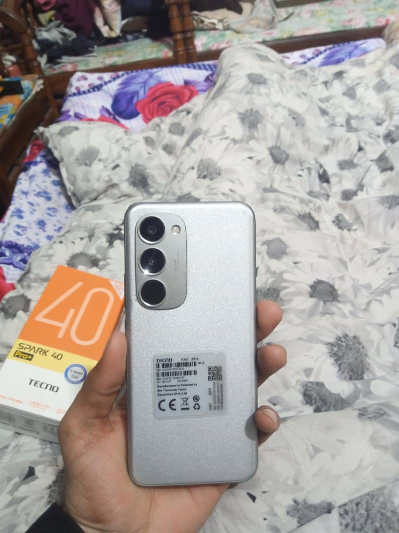 techno spark 40 pro plus 3