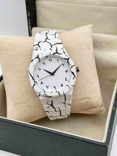 Aura watch in very premium quality