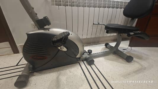 Up straight Exercise gym cycle