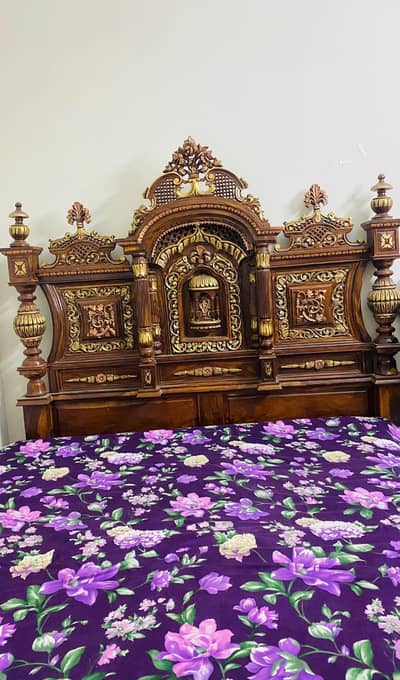 Royal Solid Wood Bedroom Furniture for Sale