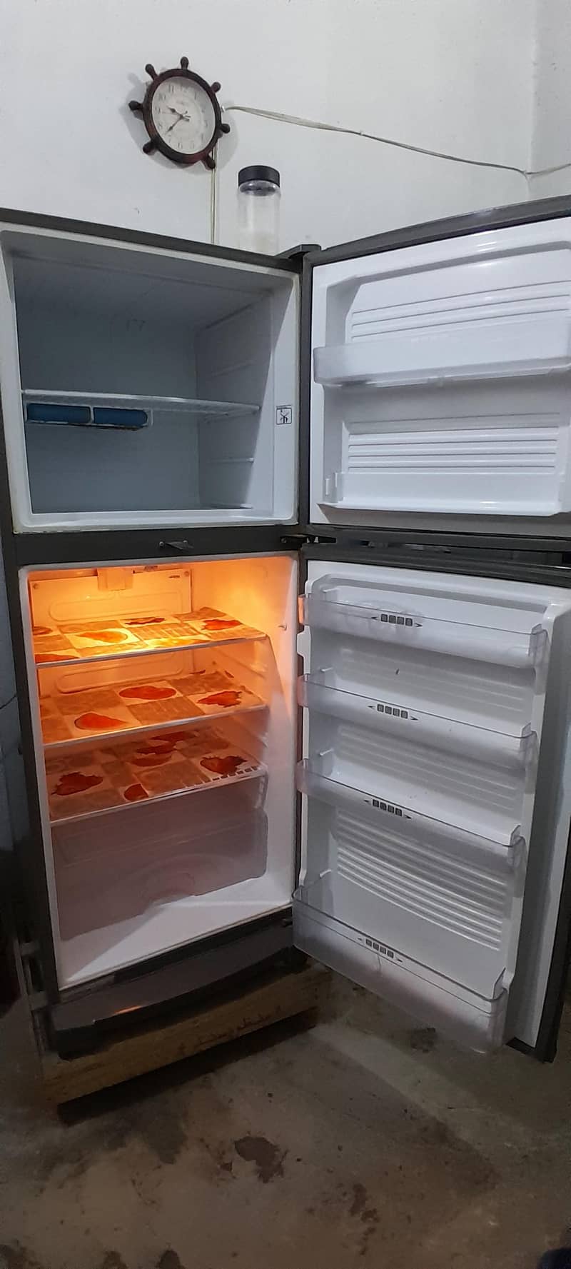 Refrigerator 0