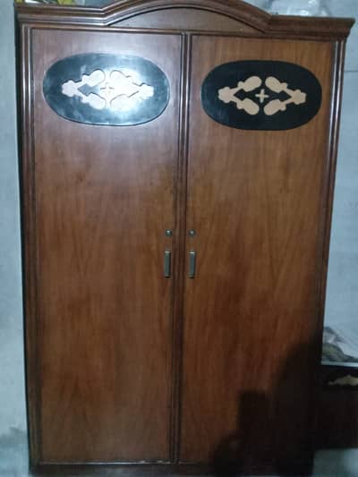 Almari. dressing , showcase