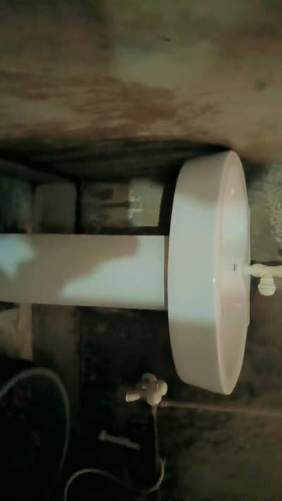 Used wash basin for sale