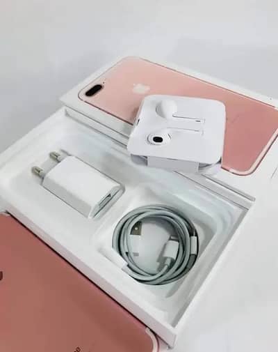 iPhone 7 plus 128GB only WhatsApp number 03274272410