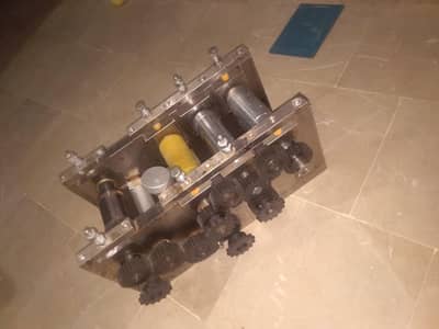 Face mask making machine roller unit