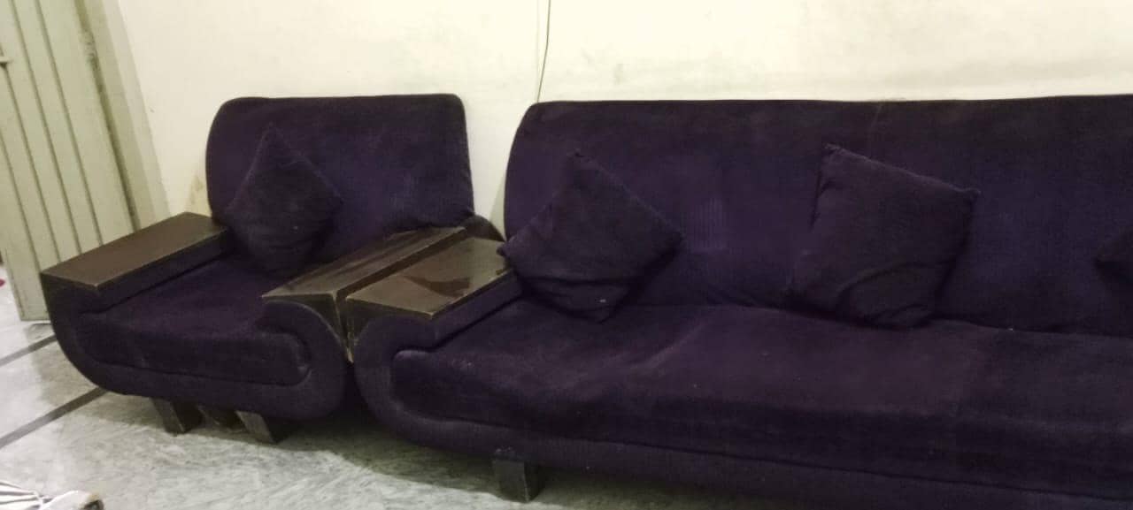 sofa seats 1