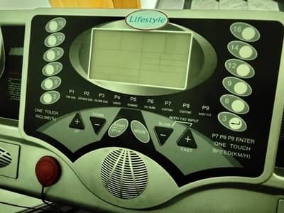 Lifestyle Electric Treadmill 2.5 HP – Excellent Condition