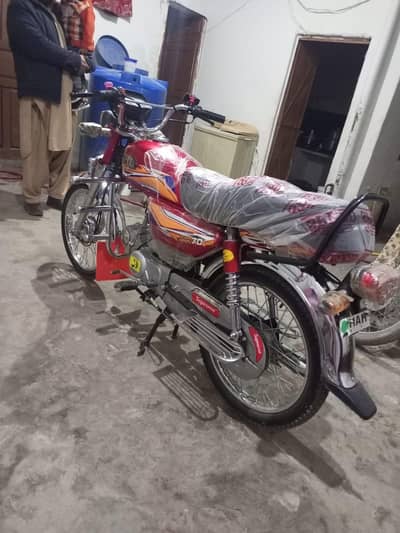 hi speed new bike 2025 only 1000km driven