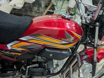 Pridor 2023model. . lush condition. scarchless.