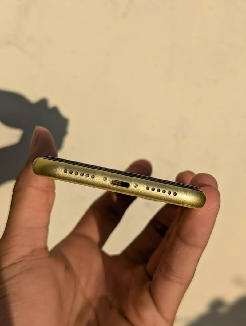 iPhone 11 sim working 1