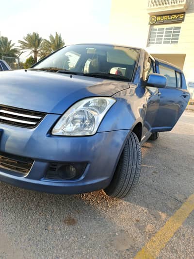 Suzuki swift DX 2012