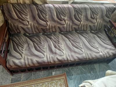 5 Seater Well Maintained Sofa For Sale