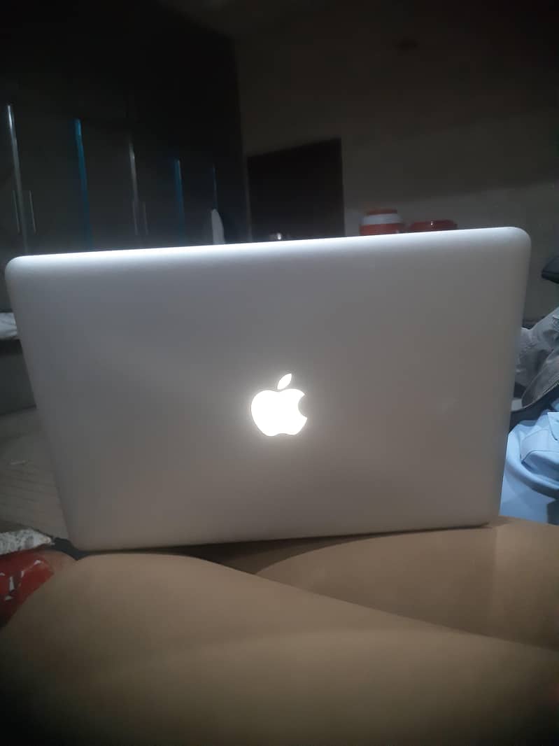 Macbook pro 2011 5