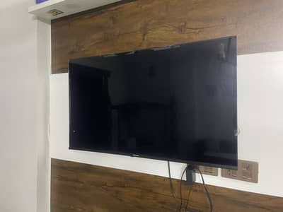 Hisense LED Smart Tv 43 inches for sale