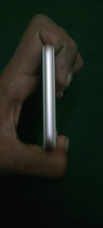 Iphone 7 PTA for sale