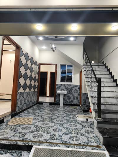 120 SQ YARD WEST OPEN LEASED HOUSE IN SCHEME 33 LEGAL SOCIETY (0-3-1-3-2-1-0-0-5-4-7)