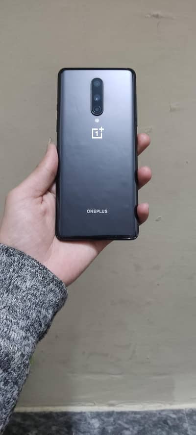 one plus 8 8gb ram 128rom loue black condition 10/10 03064797071