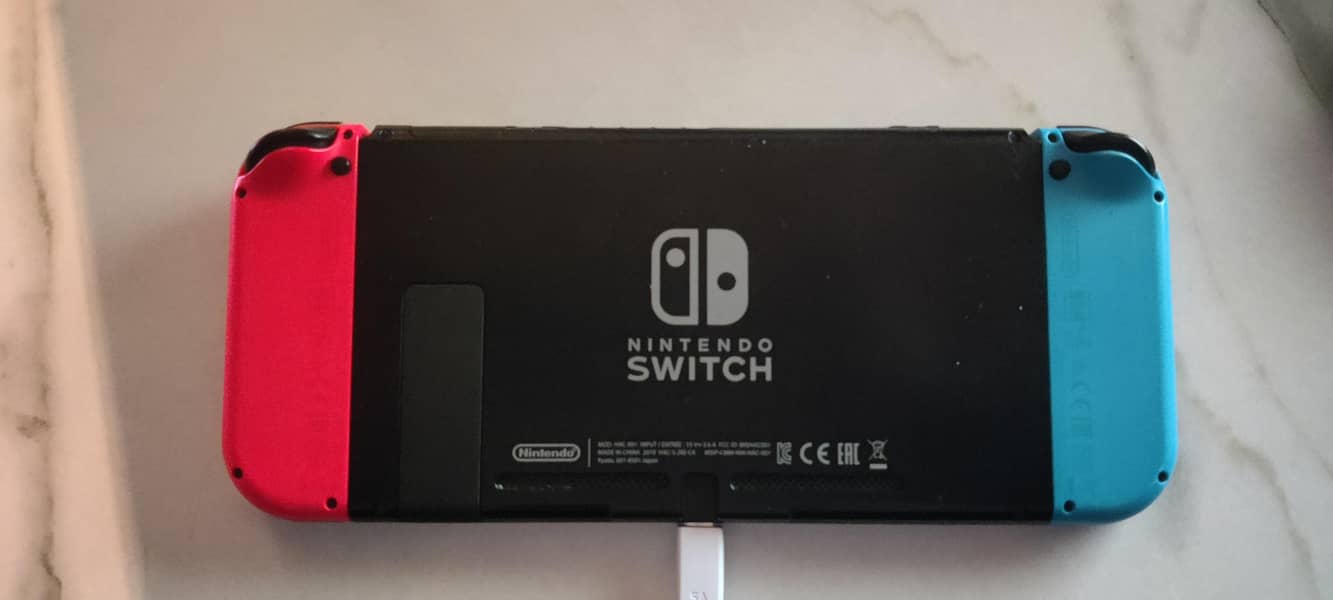Nintendo Switch OLED 7