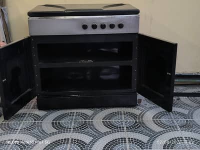 Five-Burner Cooking Range