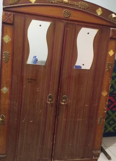 Solid Wood Almirah / Wardrobe for Sale – Spacious & Durable
