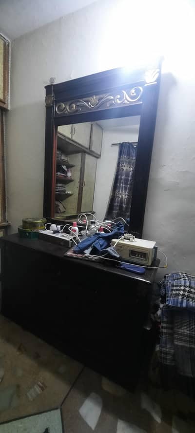 DRESSING TABLE FOR SALE