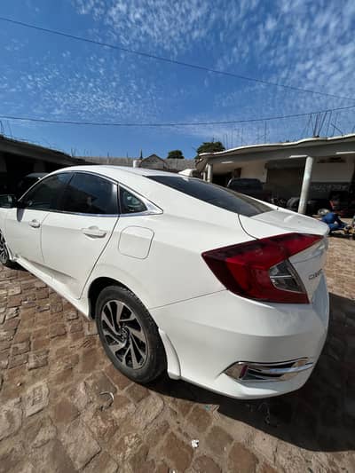 Hound Civic Oriel 1.8 i-VTEC CVT