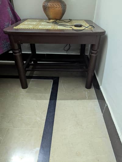 set of 3 Wooden tables