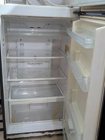 Hitachi Non-frost Inverter Refrigerator New Rubber Gas Refill Required