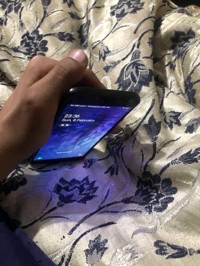 SAMSUNG GALAXY J4 ( NEW CONDITION )