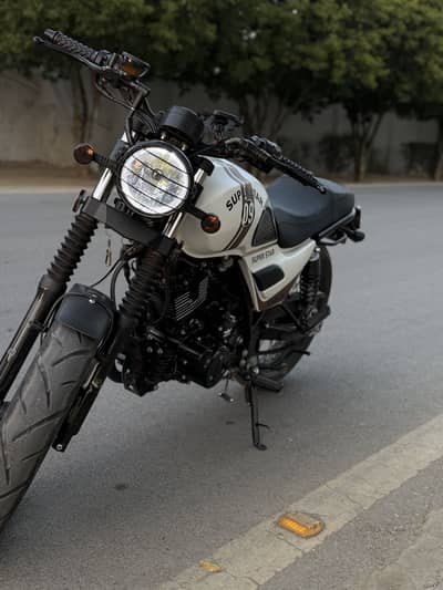 Super star falcon 150