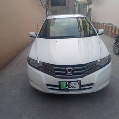Honda City Aspire 1.5 manual  2014 modal like new family used car