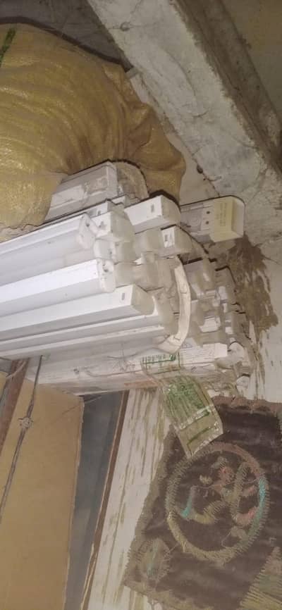 led lights worms color