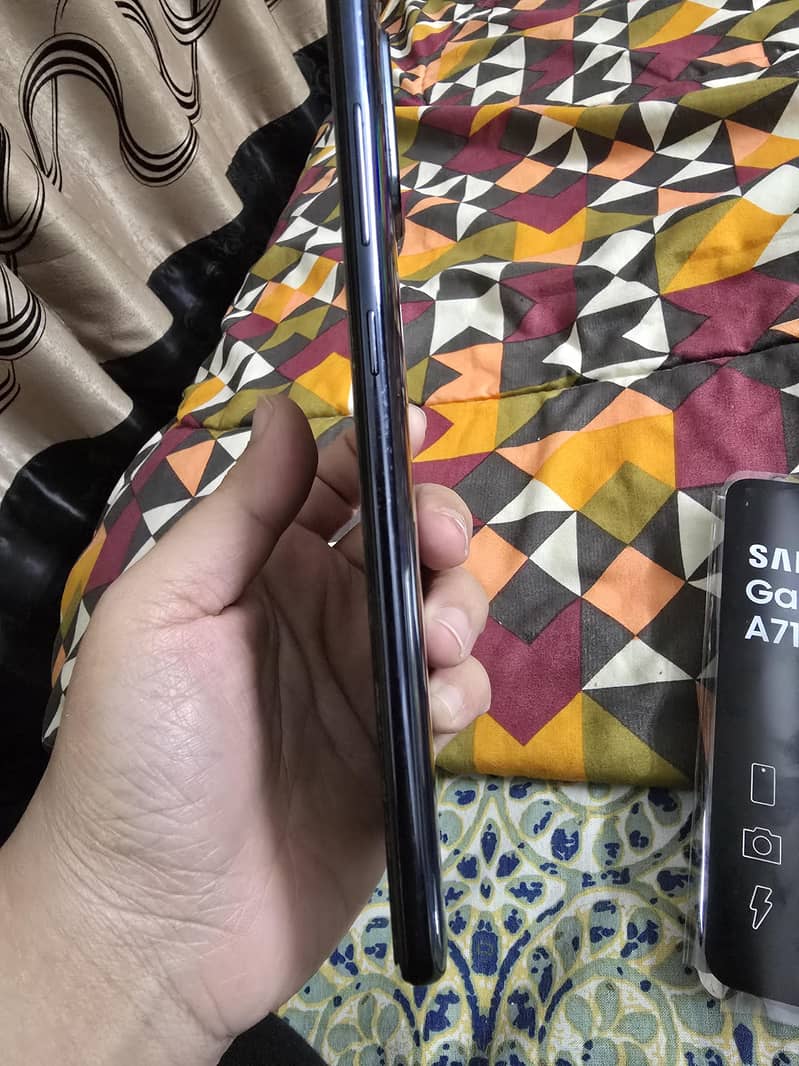 Samsung A71 3