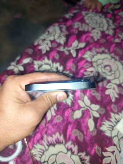 I phone 12 prox factory unlocked 128 gb