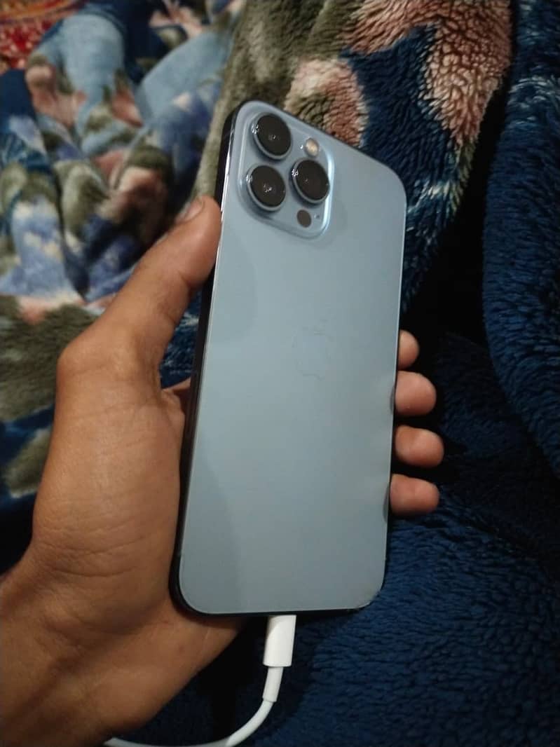 IPHONE 13 PRO MAX 1