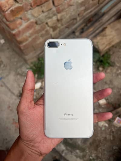 iPhone 7plus 128gb pta approved just battery change 100% health