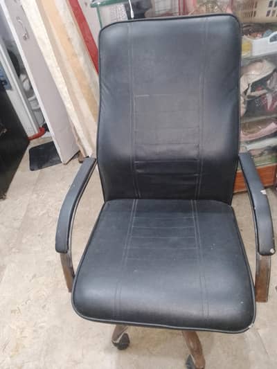 counter chair almari trolley etc