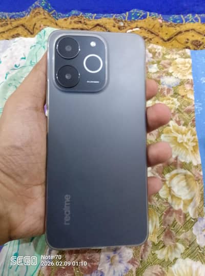 Realme Note 70