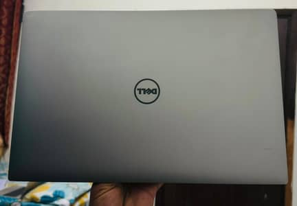 Dell precision 5520 i7/7th generation