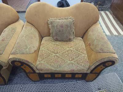 7 seater sofa set with cushions