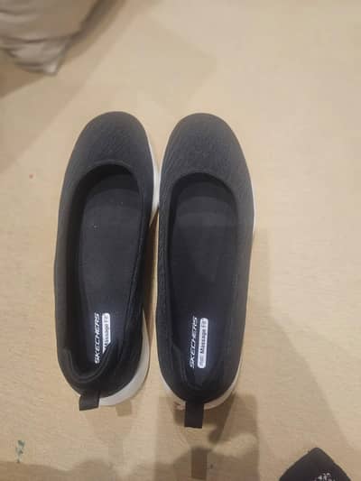 Ladies Skechers Shoes 110%Orignal