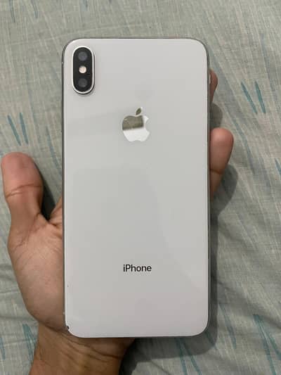 IPhone urgent sale 03232433503
